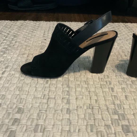 Heels - Picture 4 of 7